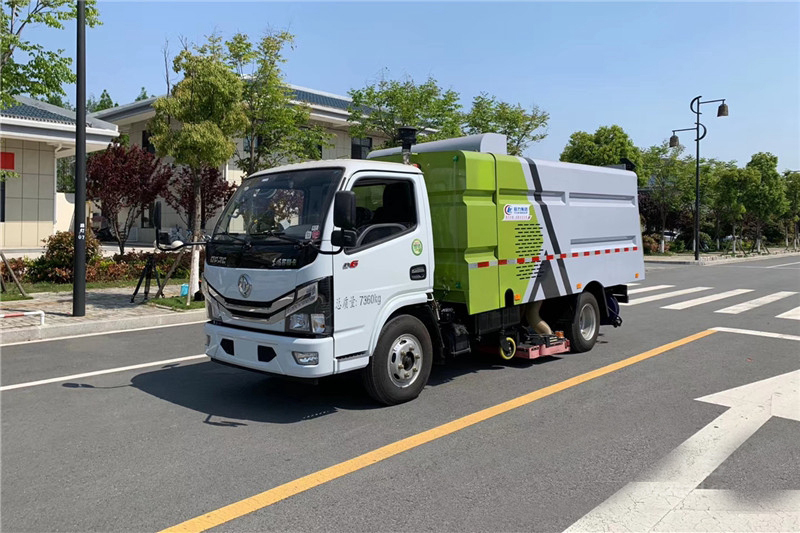 國六小多利卡5噸1水4塵吸塵車 國六小多利卡5噸1水4塵吸塵車