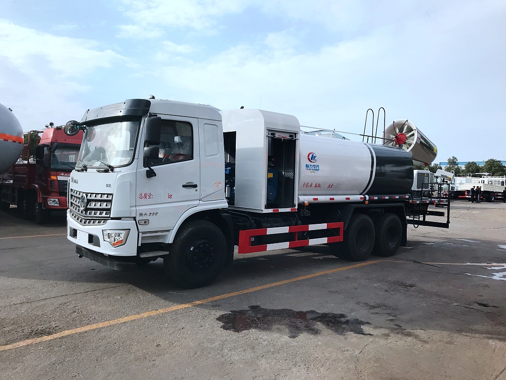 東風專底D3L后雙橋抑塵車國六16立方/50-120米霧炮 東風專底D3L后雙橋抑塵車國六16立方/50-120米霧炮