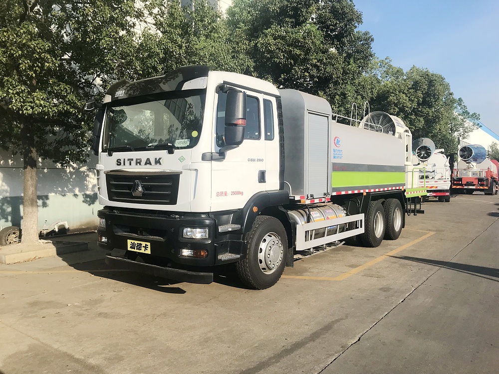 重汽汕德卡后雙橋霧炮車國六16立方/50-120米霧炮 重汽汕德卡后雙橋霧炮車國六16立方/50-120米霧炮